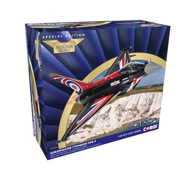 Découvrez notre avis sur le modèle Eurofighter Typhoon Fgr4 de Corgi : un avion moulé sous pression qui ravira les jeunes passionnés d'aviation avec sa précision et ses détails remarquables.