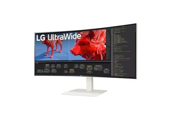 Découvrez l'écran LG UltraWide 38WR85QC-W : performance, design incurvé et immersion totale pour une expérience visuelle optimale