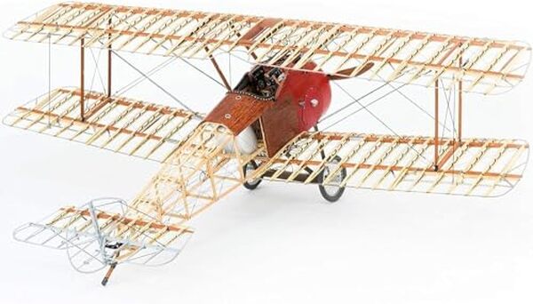 assemblage de la maquette Sopwith Camel : un défi passionnant en bois et métal pour les modélistes amateurs de précision et d'histoire