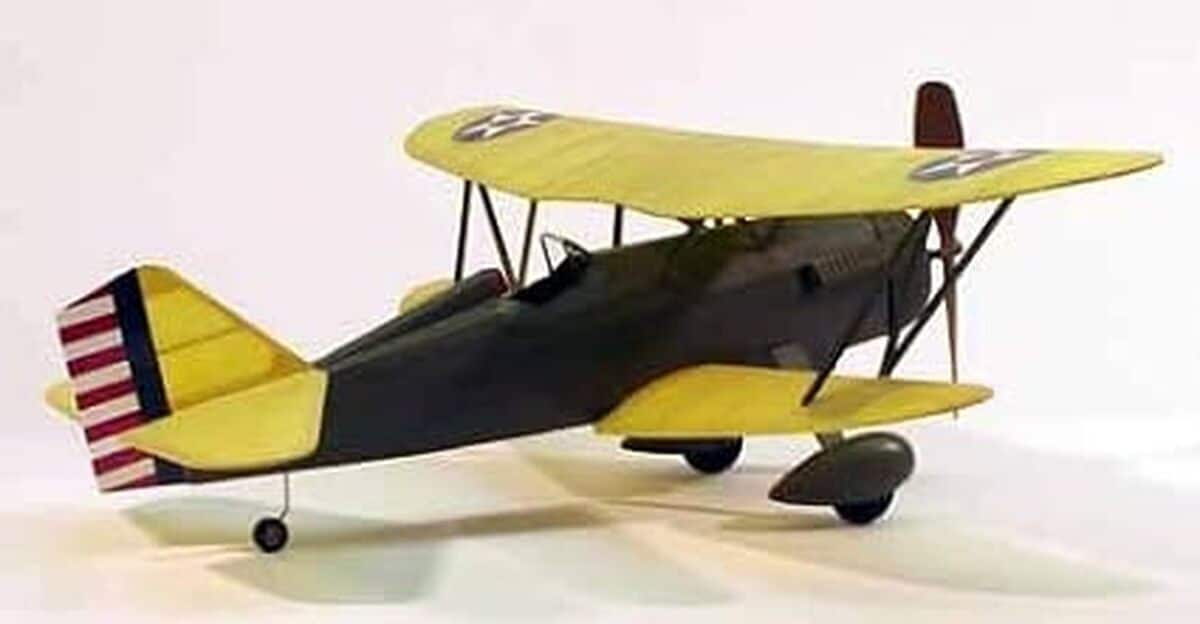 Test de la maquette Dumas Curtiss P-6E Hawk 44 cm