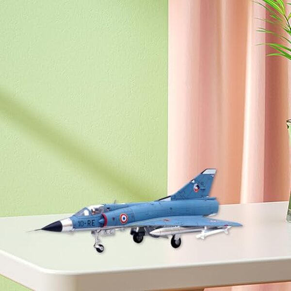 Découvrez notre avis détaillé sur la maquette d'avion Predolo à l'échelle 1/72 : qualité, facilité de montage et recommandations pour les modélistes. 
