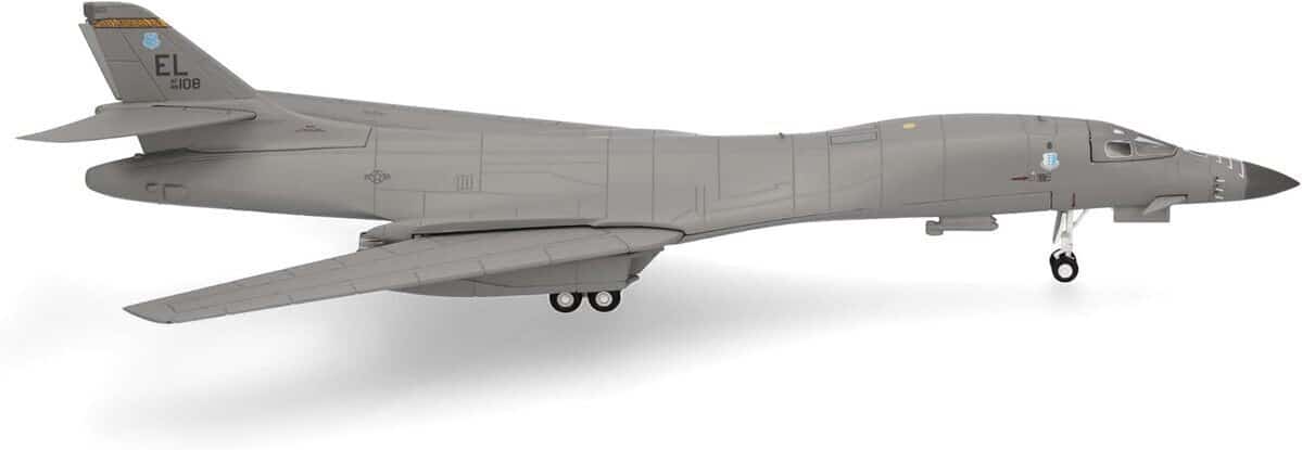 Test : modèle réduit Herpa Rockwell B-1B Lancer 1 : 200