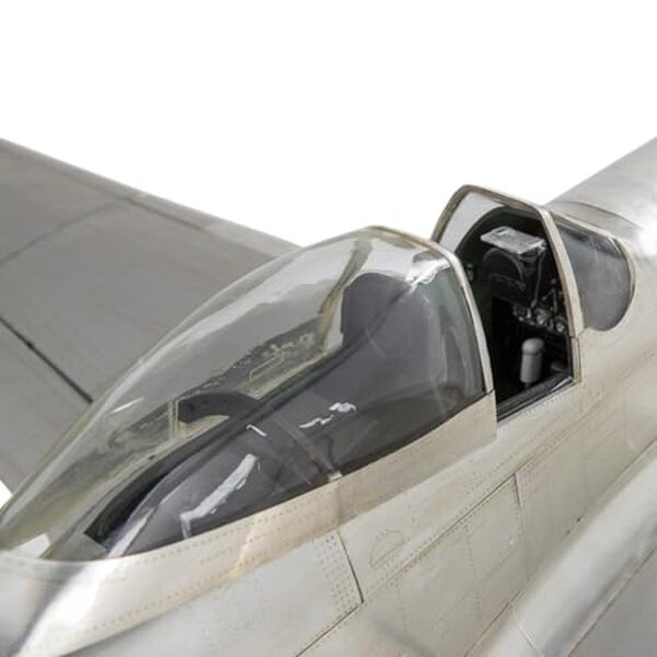 Découvrez comment assembler et peaufiner votre maquette Spitfire en métal sur bois : techniques, matériaux et astuces pour un résultat professionnel. 