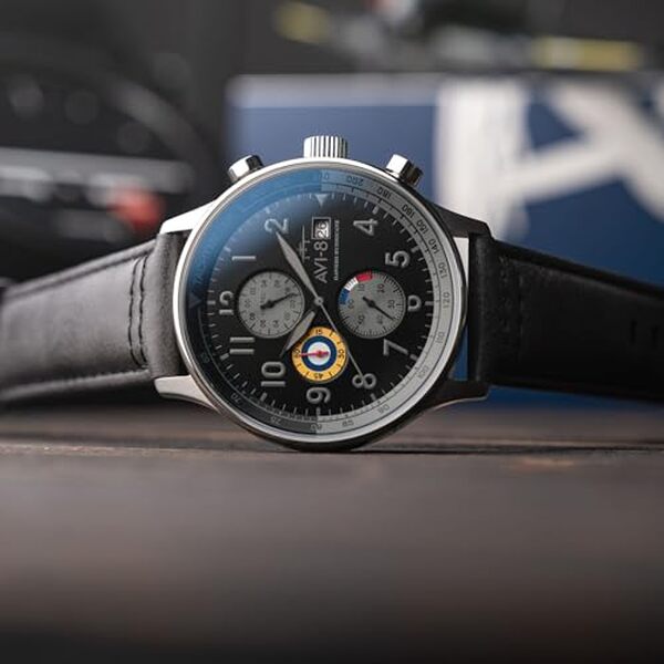 Découvrez notre avis complet sur la montre d'aviateur AVI-8 AV-4011 : design élégant, qualité premium et performance horlogère pour les passionnés d'aviation. 