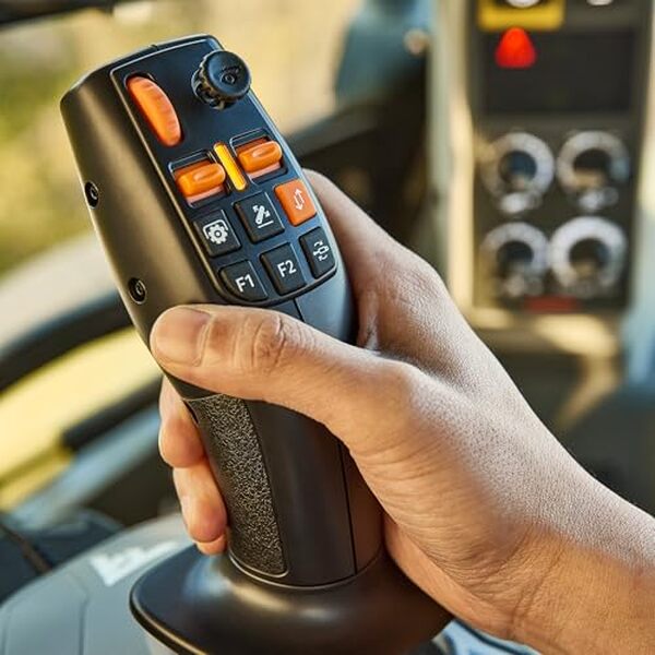 Découvrez notre test complet du Thrustmaster SimTask FarmStick, le joystick professionnel pour simulateurs agricoles et de chantier. Performances, ergonomie et compatibilité analysées.