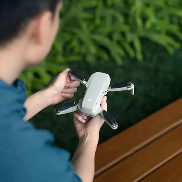 Découvrez notre test complet du drone DJI Mini 4K : caractéristiques, performances, vidéo 4K et autonomie. Avis détaillé sur ce drone compact et performant.