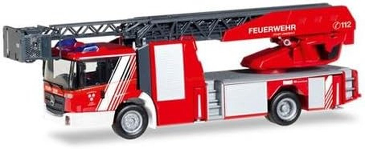 Avis sur la maquette Herpa Mercedes Benz Econic 93521