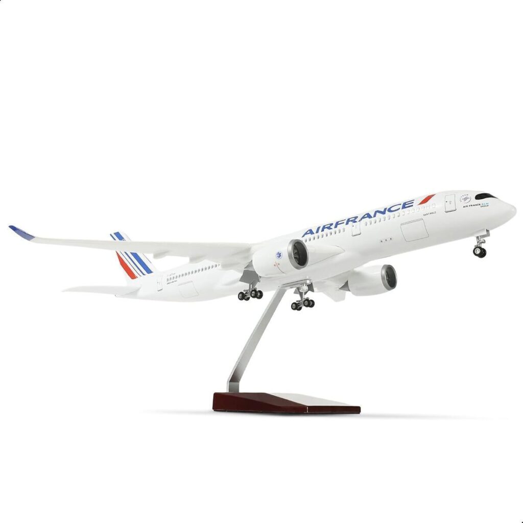 Test : maquette d'avion QIYUMOKE A350 à l'échelle 1/144