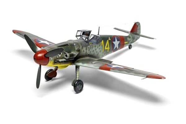 Découvrez notre test complet de la maquette Messerschmitt Bf109G d'Airfix à l'échelle 1/72 : qualité, détails et conseils de montage pour les amateurs de modélisme.