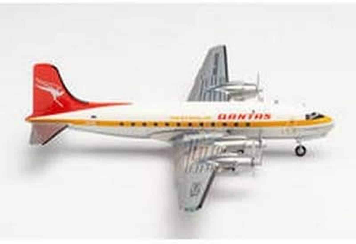 Test Herpa Douglas DC-4 Qantas 1/200 - série du centenaire : avis et caractéristiques